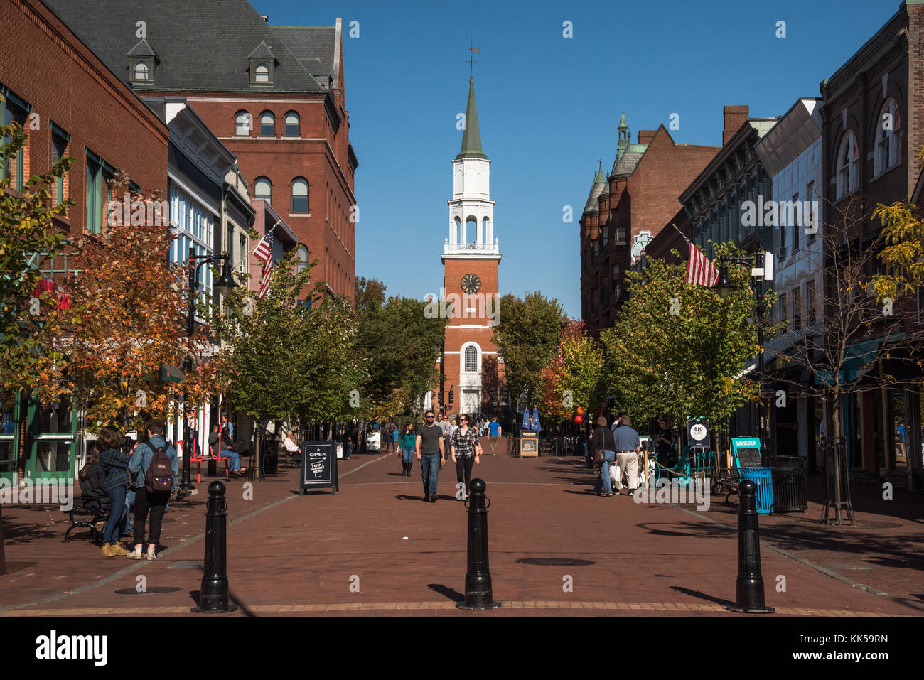 Burlington, VT, USA - 21 oct 2017 : Church street marketplace est l'attraction principale pour les touristes dans la ville de Burlington. avec une variété de boutiques et de repos Banque D'Images