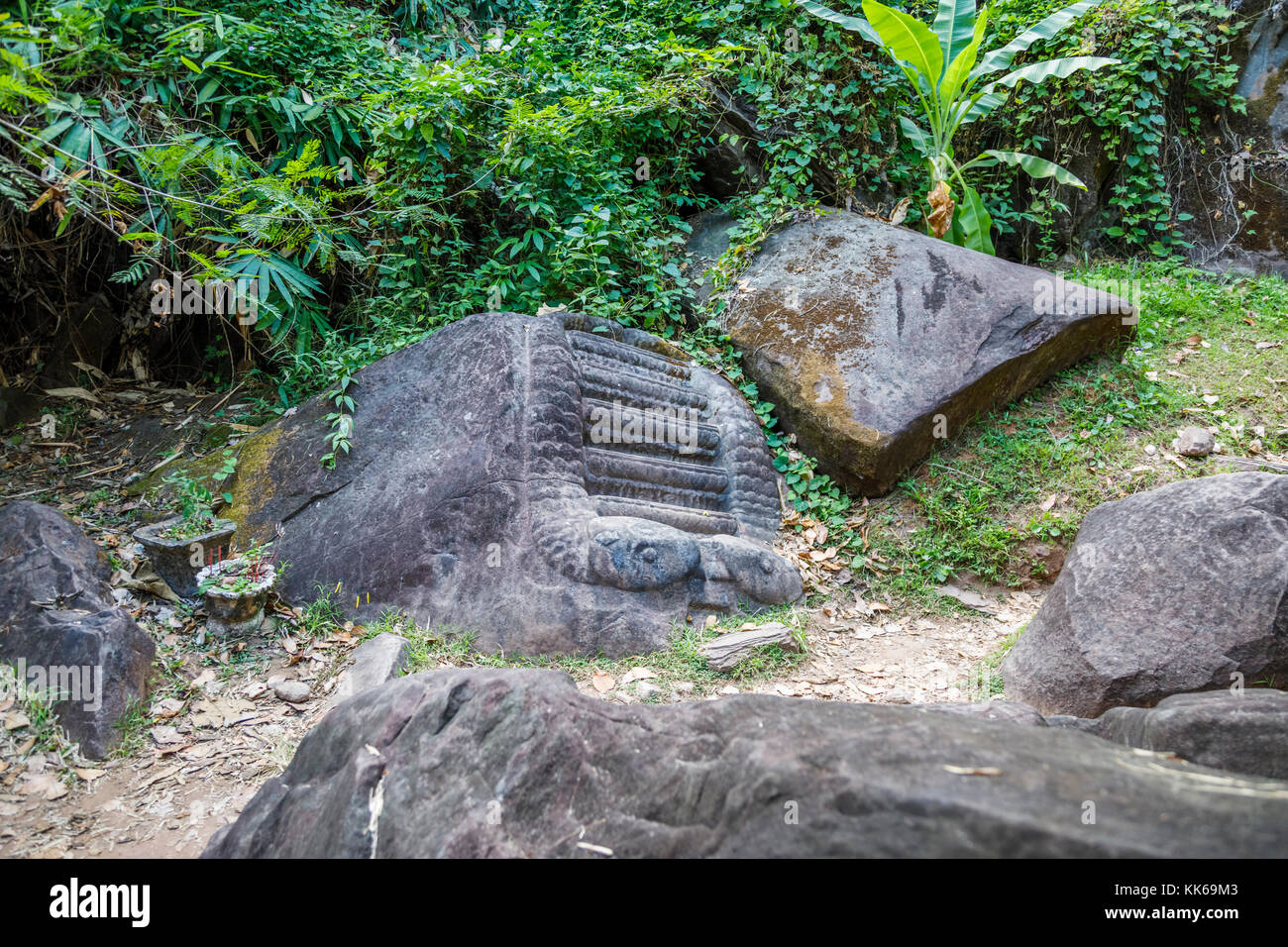 Peut-être utilisé pour des mesures sculpté des sacrifices humains dans les ruines de la pré-angkorienne temple hindou Khmer de Vat Phou, Champassak, Laos, Asie du sud-est Banque D'Images