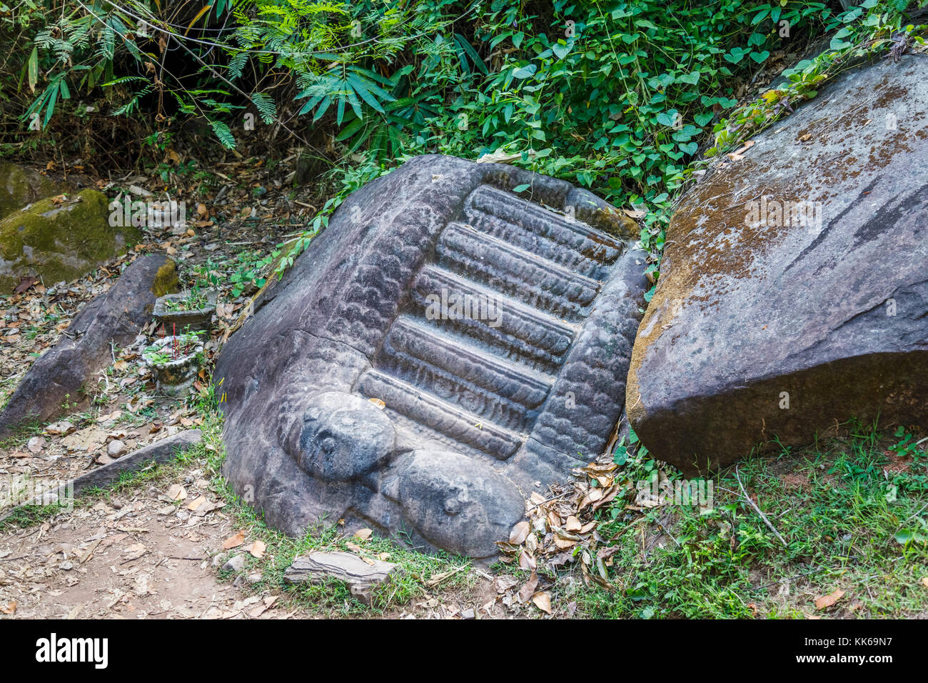 Peut-être utilisé pour des mesures sculpté des sacrifices humains dans les ruines de la pré-angkorienne temple hindou Khmer de Vat Phou, Champassak, Laos, Asie du sud-est Banque D'Images