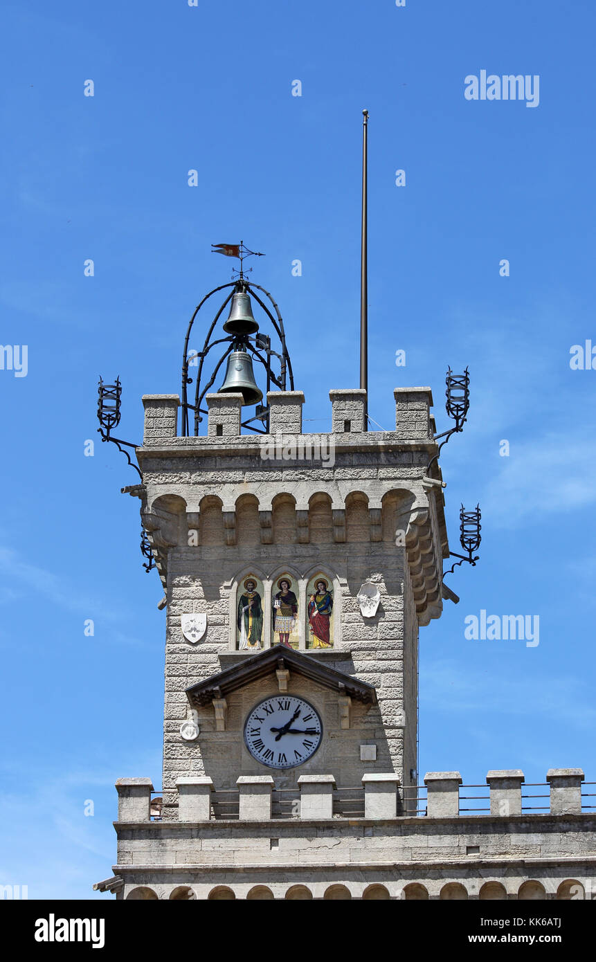 Palais Public bell tower San Marino Italie Banque D'Images