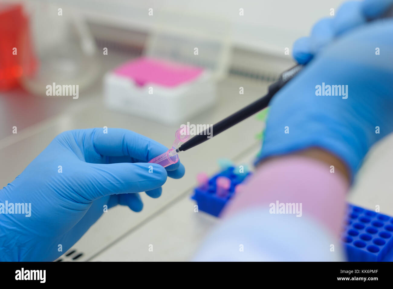 Scientifique en laboratoire de recherche Banque D'Images