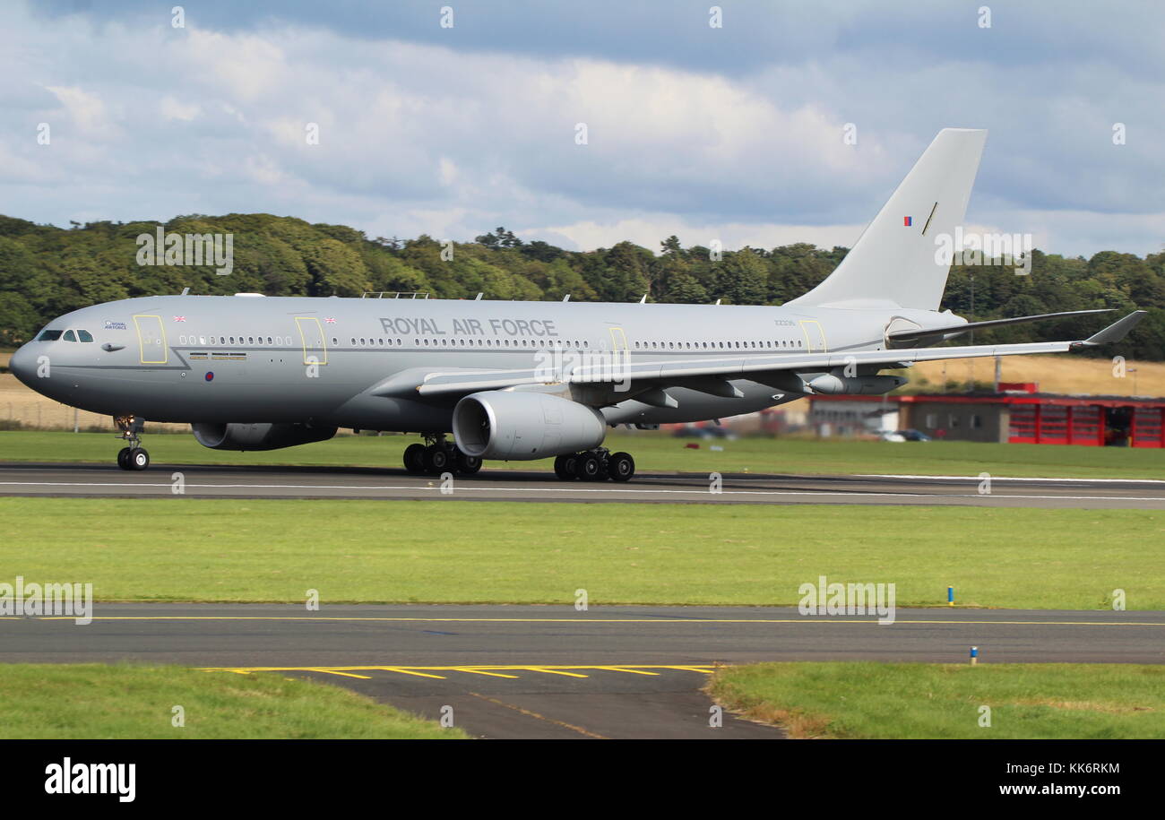 ZZ336, un Airbus Voyager KC2 exploité par la Royal Air Force, à l'aéroport international de Prestwick, dans le Ayrshire. Banque D'Images