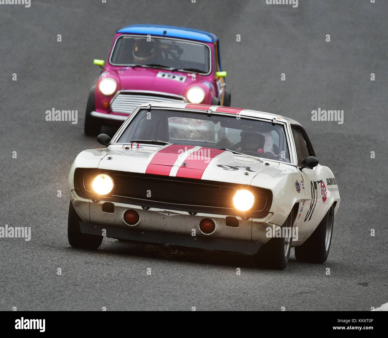 Raymond Barrow, Chevrolet Camaro, swinging sixties, série Classic Sports Car Club, SCLC, novembre 2017, brands hatch, Angleterre, Kent,1960, voitures, cir Banque D'Images