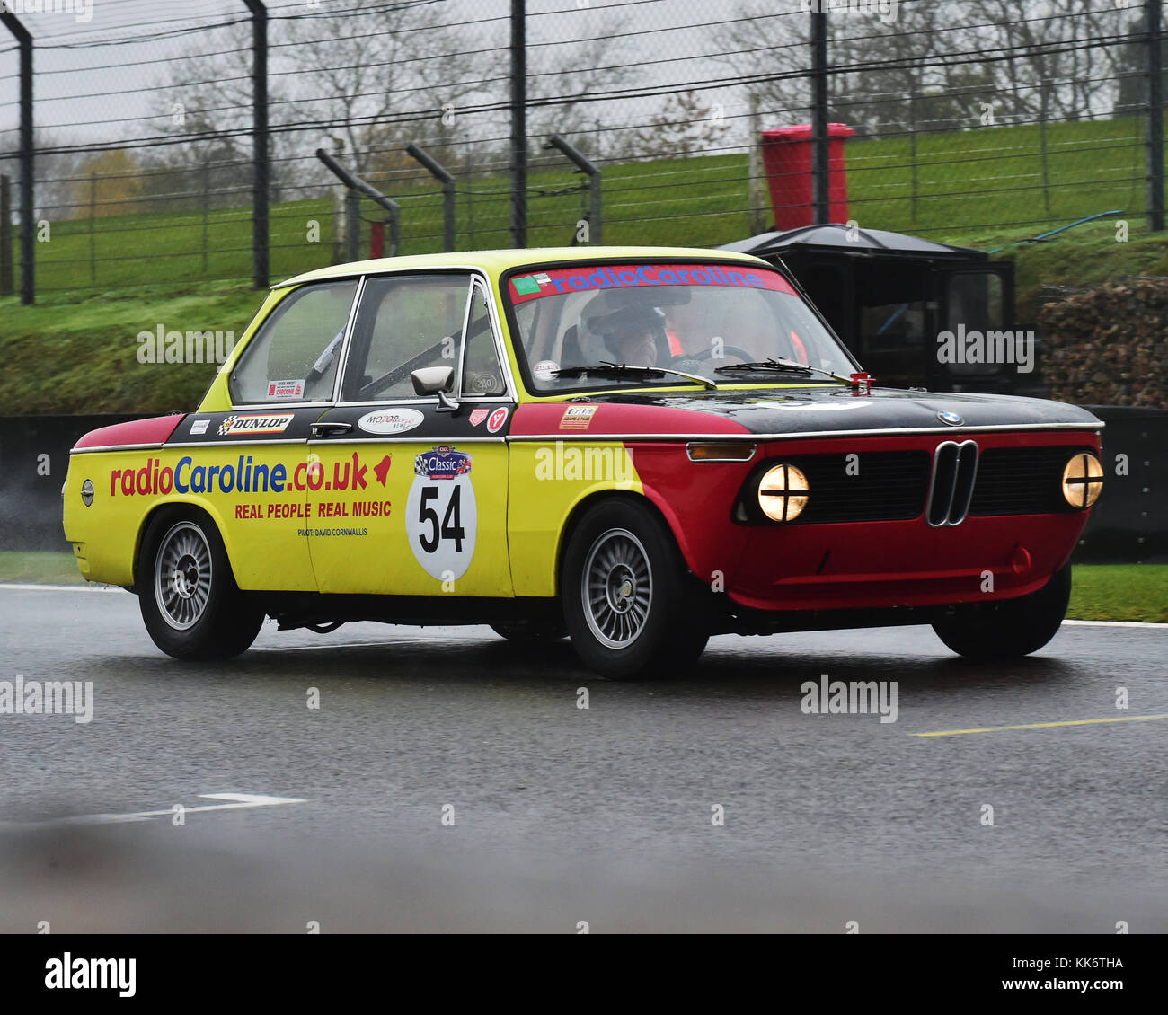 David Cornwallis, bmw 1600ti, swinging sixties, série Classic Sports Car Club, SCLC, course de nuit Réunion, brands hatch, novembre 2017, les voitures de course, ca Banque D'Images