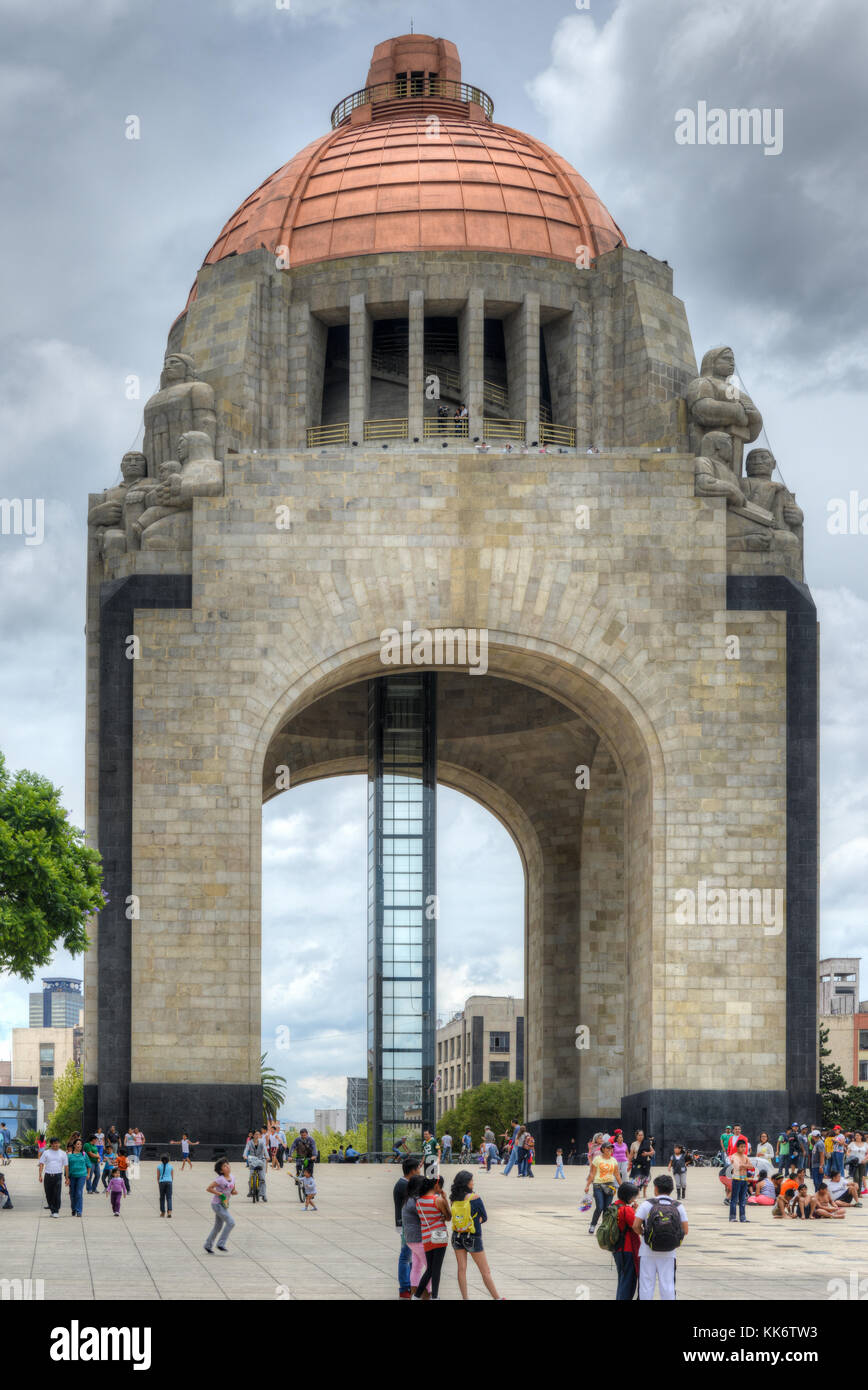 Mexico City, Mexique - 7 juillet 2013 : monument à la révolution mexicaine (monumento a la revolucion mexicana). Construit sur la place de la république à Mexico je Banque D'Images