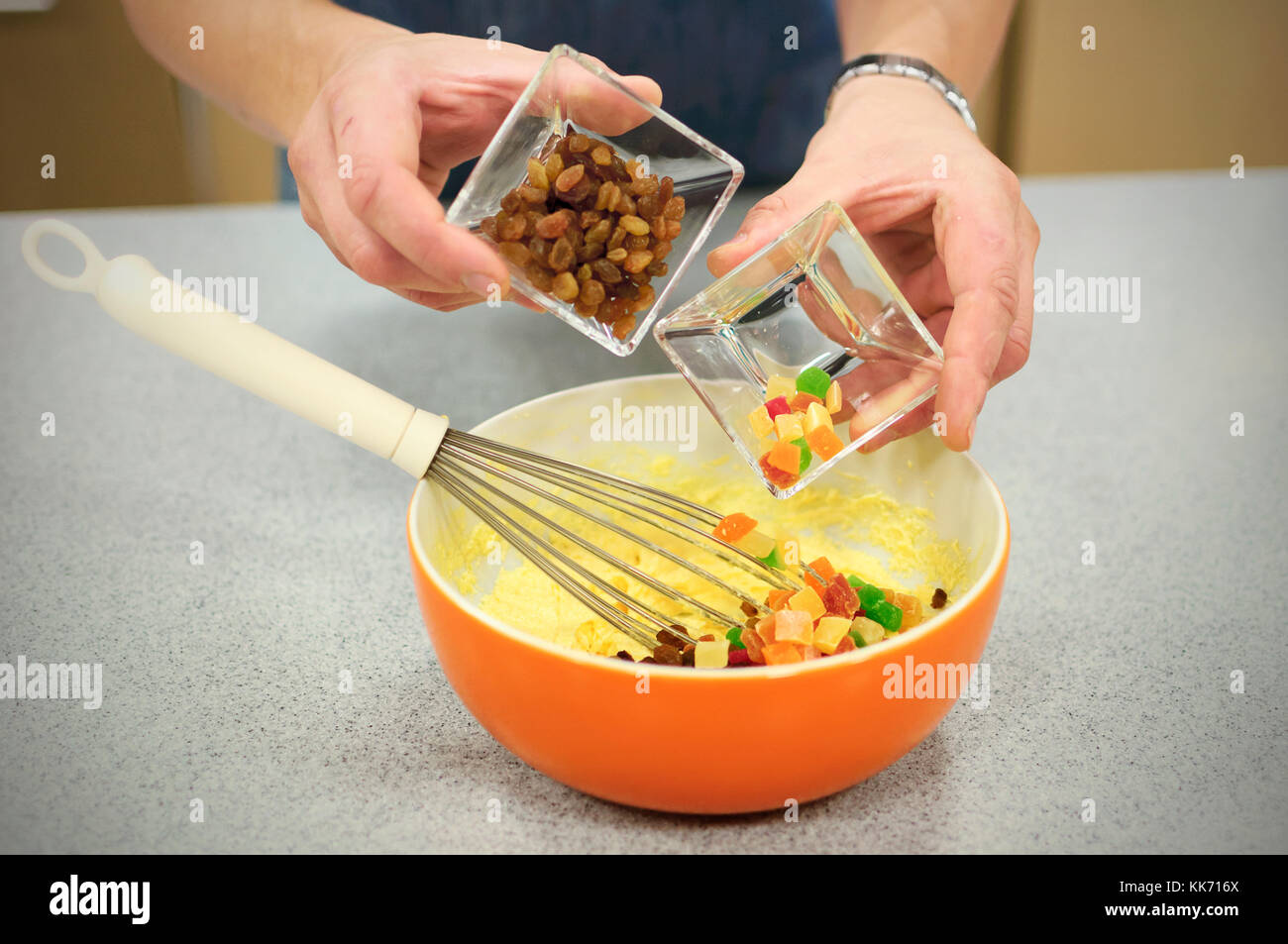 Muffin cuisson de fruits confits Banque D'Images