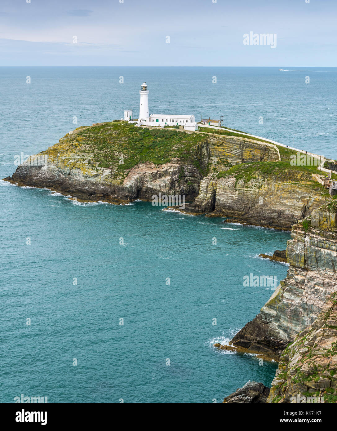 Phare de south stack, Holyhead, Anglesey, Pays de Galles. Banque D'Images