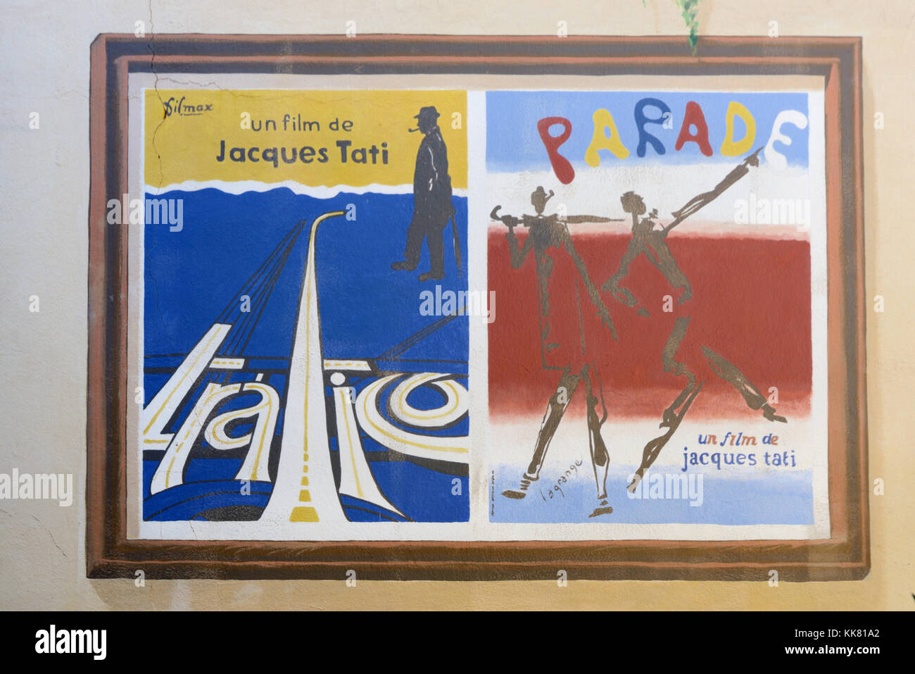 Peinture murale peinture murale ou basé sur Vintage Jacques Tati Film Posters des films de 'Trafic' et 'Parade', Cannes, Alpes-Maritimes, France Banque D'Images