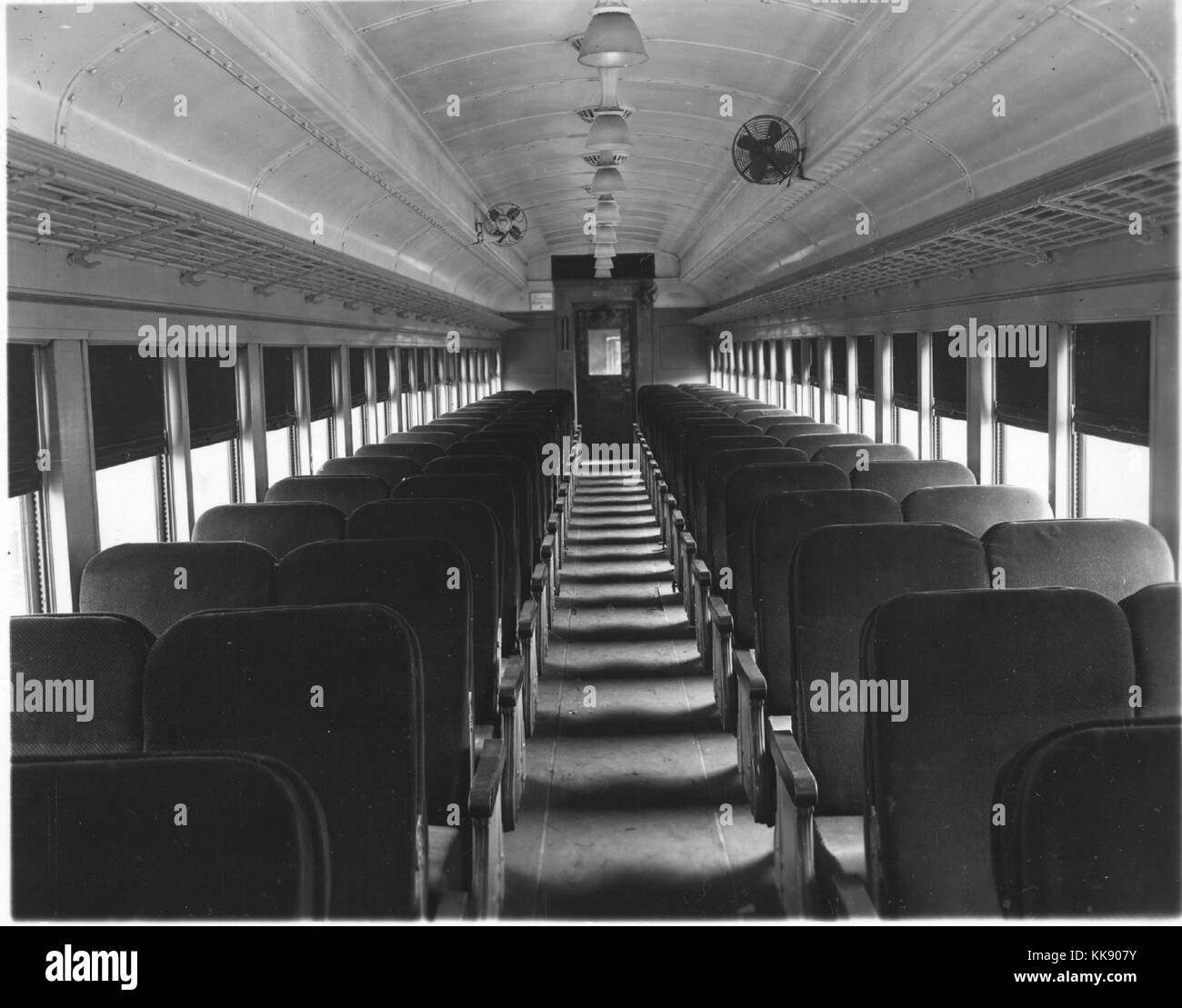 Photographie de l'Original Train Voiture intérieur de la liberté. L'image de courtoisie des Archives nationales, 1948. Banque D'Images