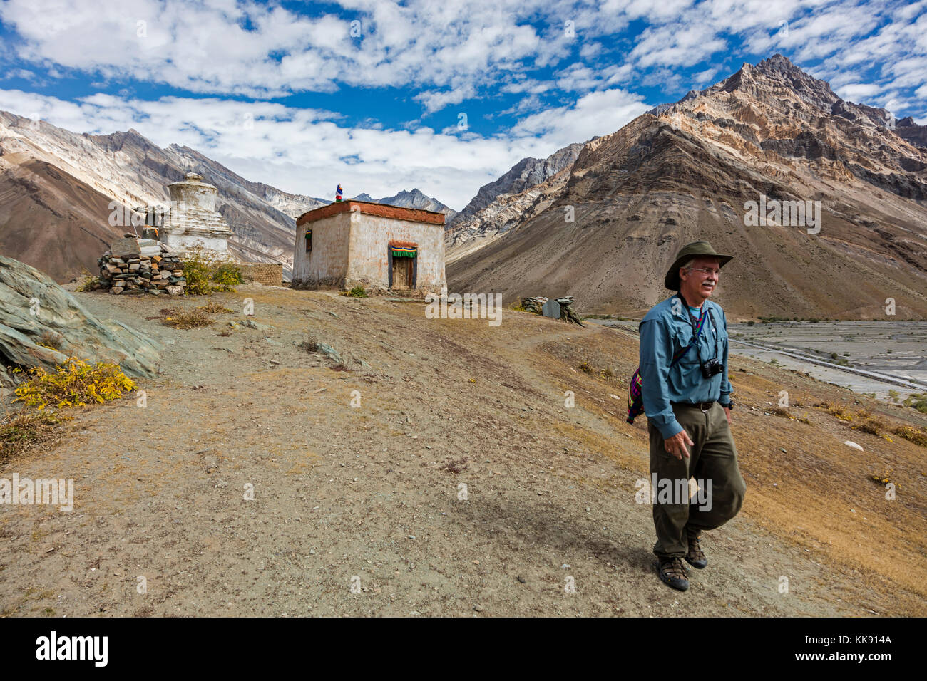 Visite d'un sanctuaire stupa et bouddhiste au MONASTÈRE de RANGDUM - ZANSKAR, LADAKH, INDE Banque D'Images