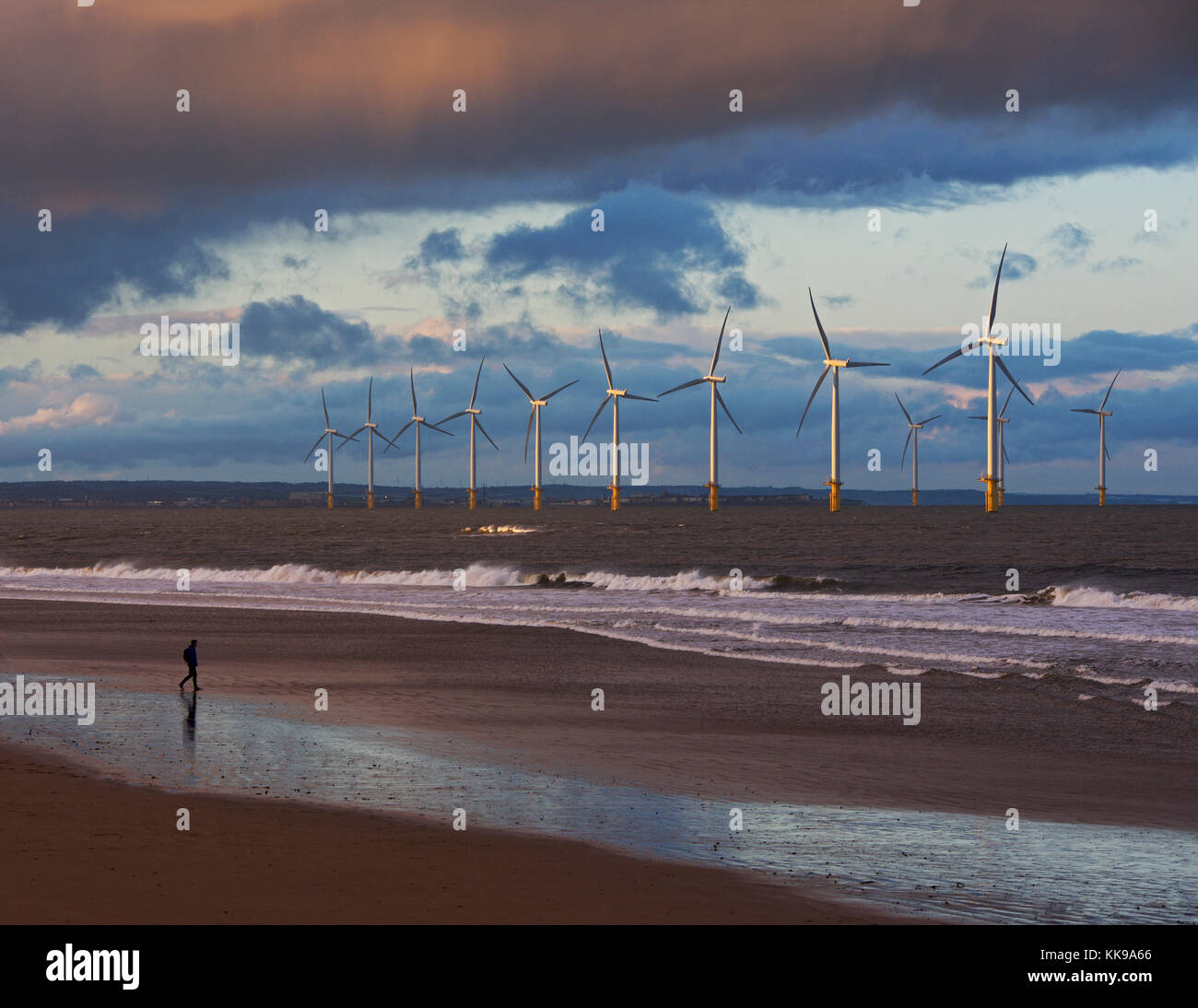 Au parc éolien offshore de Redcar, North Yorkshire, England UK Banque D'Images