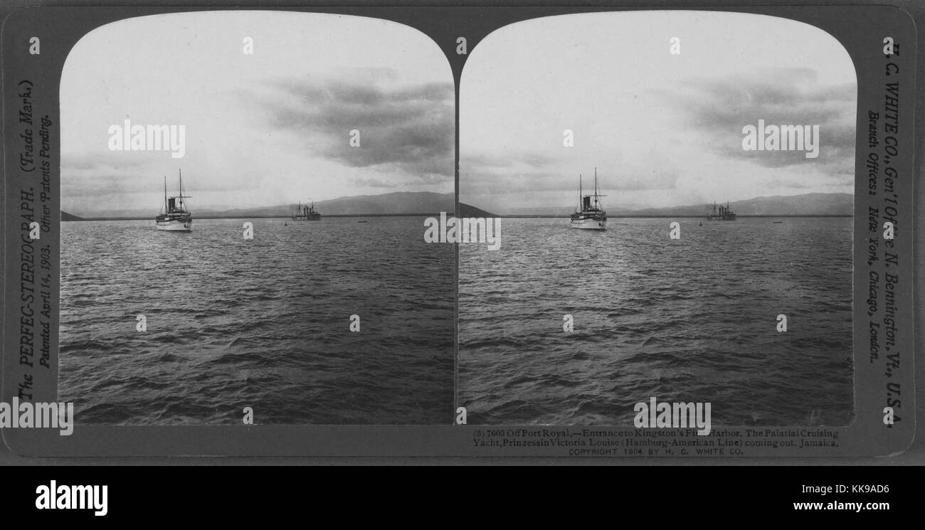 Au large de Port Royal, -- Entrée de Kingston's Fine harbour, 1904. l'agencement de l'Cruising Yacht, Prinzessin Victoria Louise (Hamburg-Amerocan) sortant de la ligne, en Jamaïque. À partir de la Bibliothèque publique de New York. Banque D'Images