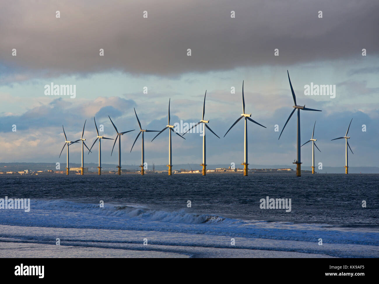 Au parc éolien offshore de Redcar, North Yorkshire, England UK Banque D'Images