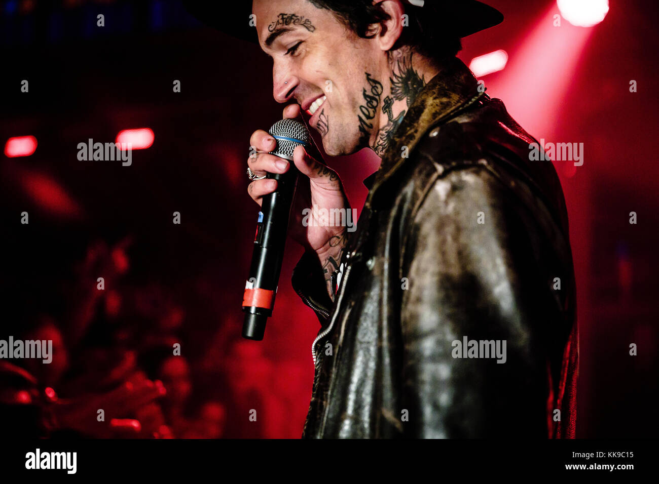 Le rappeur américain et parolier Michael Wayne Atha est mieux connu par son nom de scène Yelawolf et ici photographié en direct sur scène le festival de musique norvégien Bergenfest 2014. Norvège, 14/06 2014. Banque D'Images