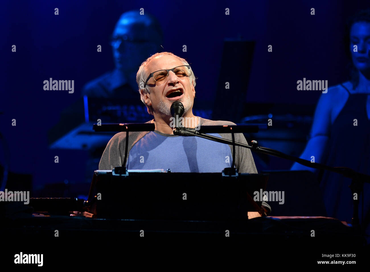 BETHEL, NY - 09 JUILLET : Walter Becker et Donald Fagen de Steely Dan se produisent au Bethel Woods Art Center le 24 mai 2015 à Bethel, New York. Personnes : Donald Fagen T. Banque D'Images