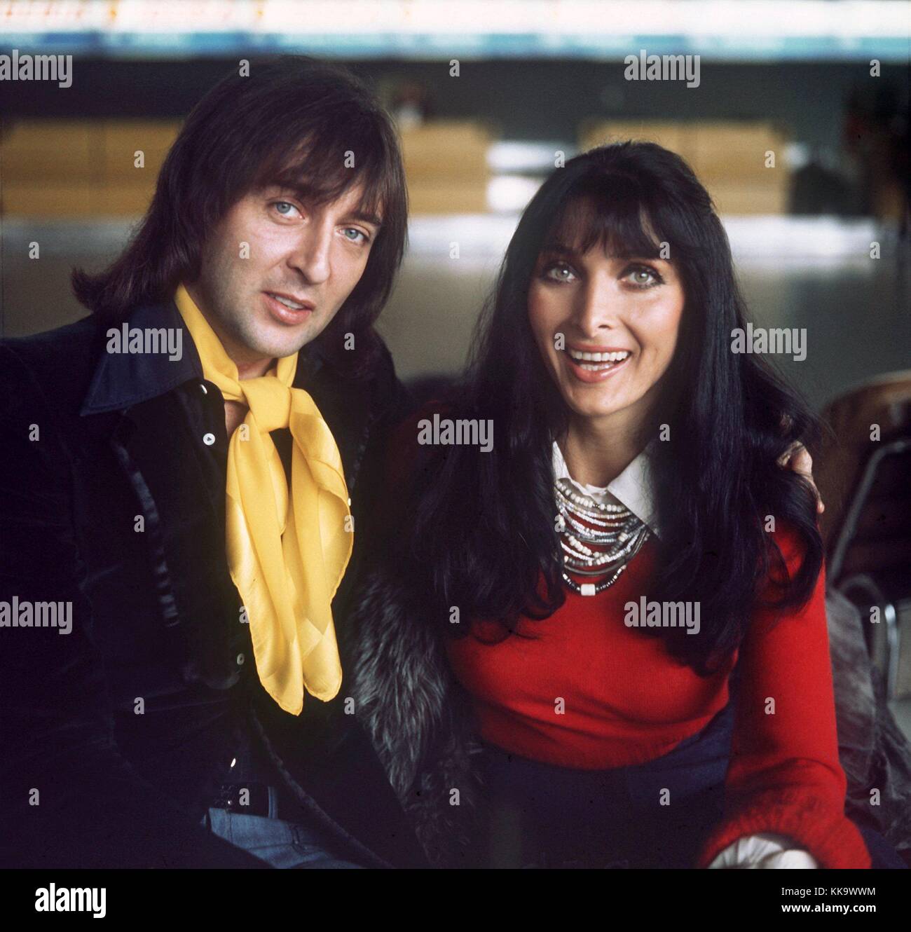 Singer les Humphries et sa femme dunja rajter (photographie de mai 1976). Dans le monde d'utilisation | Banque D'Images