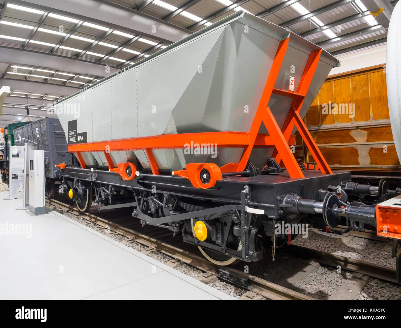 Un wagon-trémie charbon mgr utilisé pour transporter le charbon par chemin de fer des mines de charbon aux centrales électriques Banque D'Images