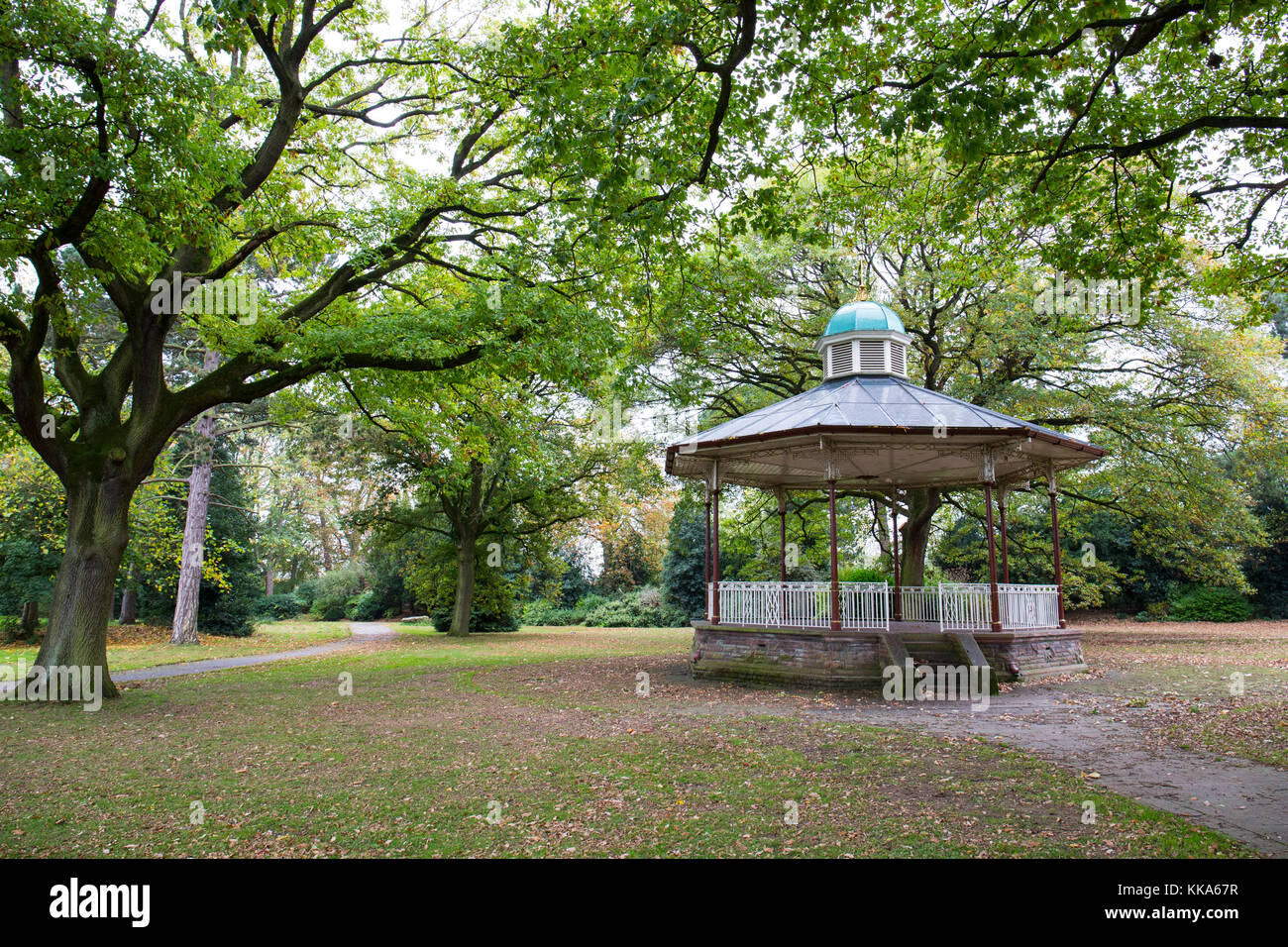 Kiosque à musique dans Queen's Park Crewe Cheshire Royaume-Uni Banque D'Images