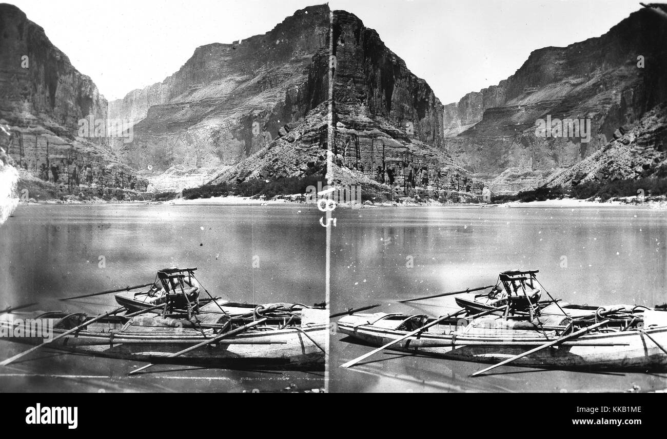 Stéréogramme montrant les principaux Powell's fauteuil bateau sur le fleuve Colorado, le Parc National du Grand Canyon, Arizona. Image courtoisie USGS. 1872. Banque D'Images
