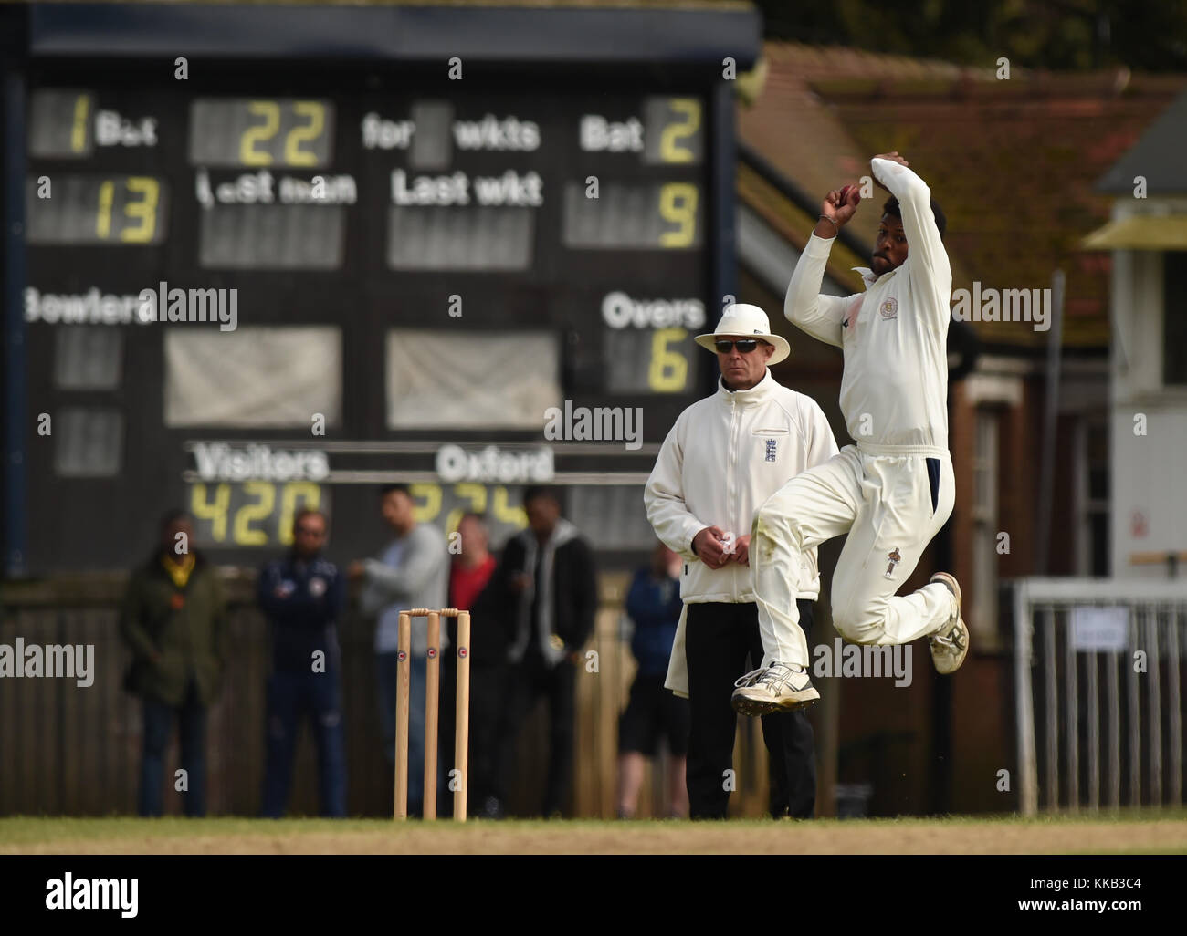 Cricket - Université Oxford V Surrey CCC Banque D'Images