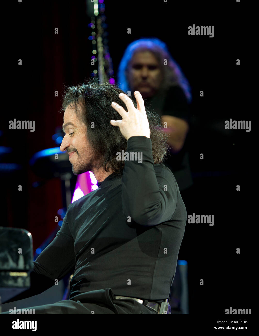 WEST PALM BEACH, FL - 06 FÉVRIER : Yanni du groupe Yanni se produit au parfait amphithéâtre Vodka le 6 février 2016 à West Palm Beach, Floride. Personnes: Yanni Banque D'Images