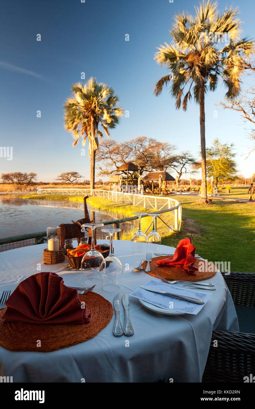 Coin repas extérieur à Onguma Bush Camp, onguma game reserve, la Namibie, l'Afrique Banque D'Images
