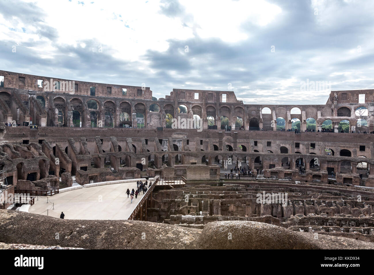 Rome, Italie, le 21 novembre 2017 : interne reste des murs et sol de l'ancienne arène backstage colloseum (Amphithéâtre Flavien) à Rome. Banque D'Images