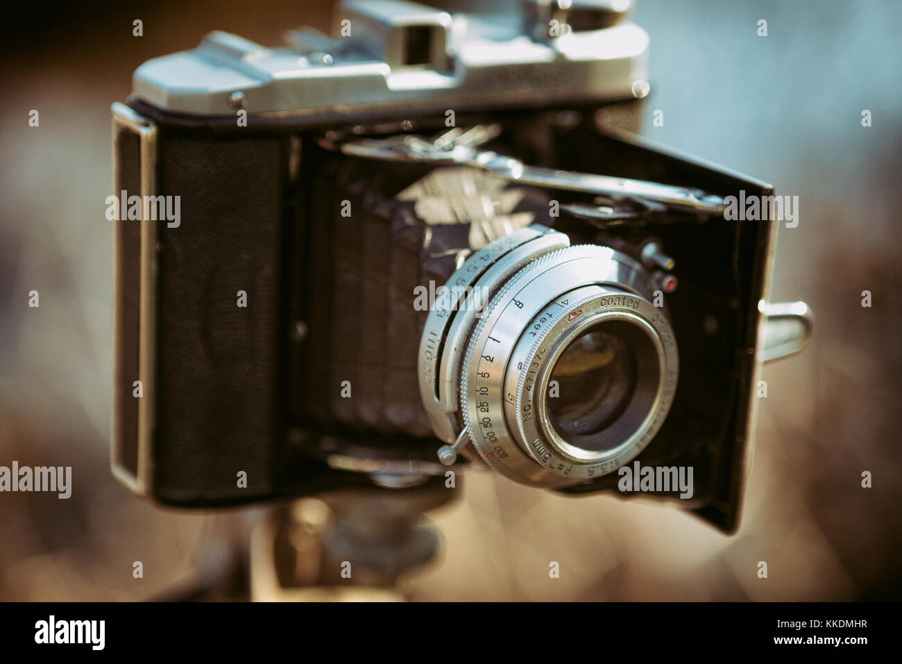 Un appareil photo pliable Karoron 120 vers 1949. Banque D'Images