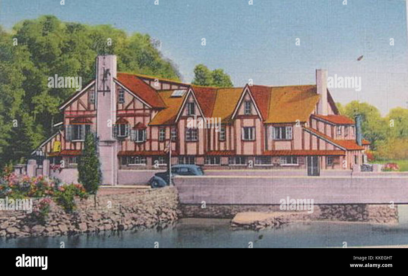 La Taverne Tide Mill à Fairfield, Connecticut, est représentée sur cette carte postale vintage. La taverne, connue pour son importance historique, a servi de lieu de rassemblement au XVIIIe siècle. Banque D'Images