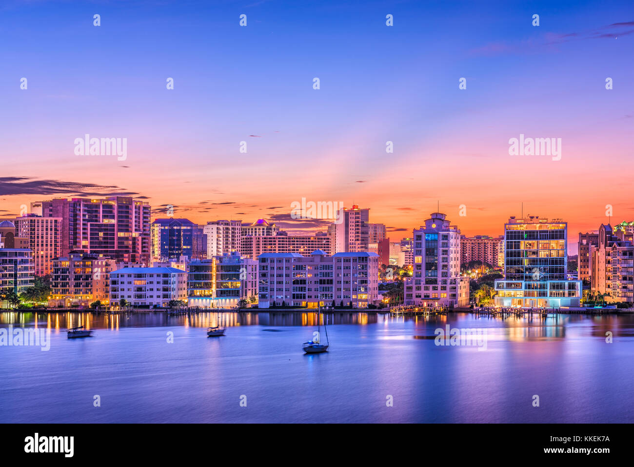 Sarasota, Floride, USA Skyline sur la baie. Banque D'Images