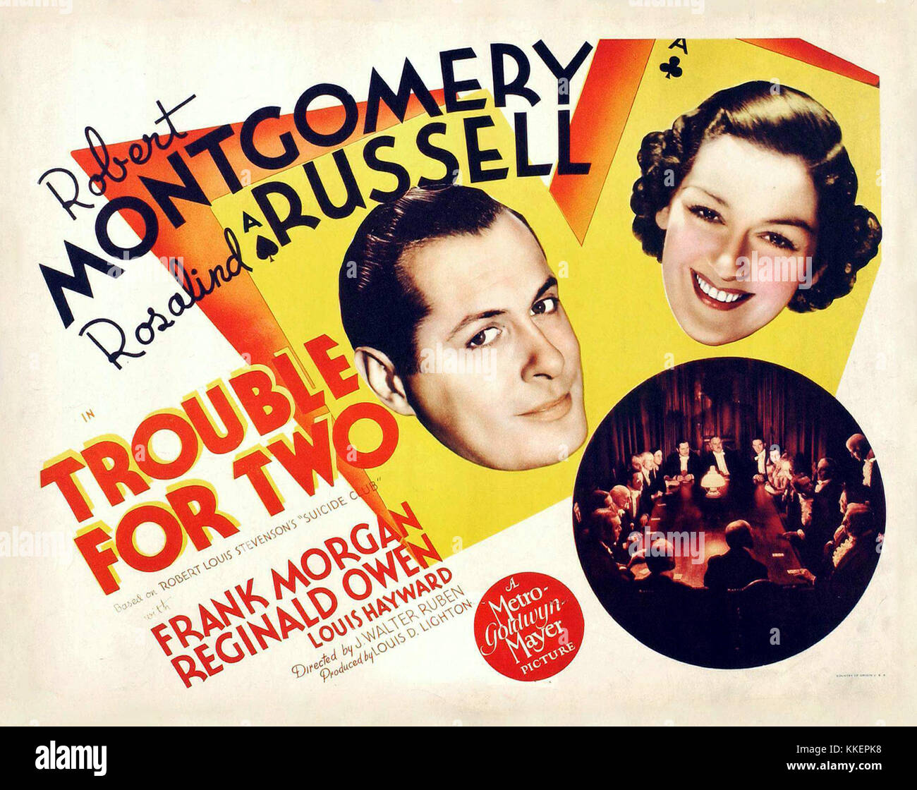 L'affiche du film « trouble for Two » présente les principaux visuels et personnages du film, offrant un aperçu du récit. L'œuvre capture l'essence de l'intrigue du film, impliquant une situation comique ou dramatique. Le design met en évidence le titre et les visuels clés à des fins de marketing. Banque D'Images