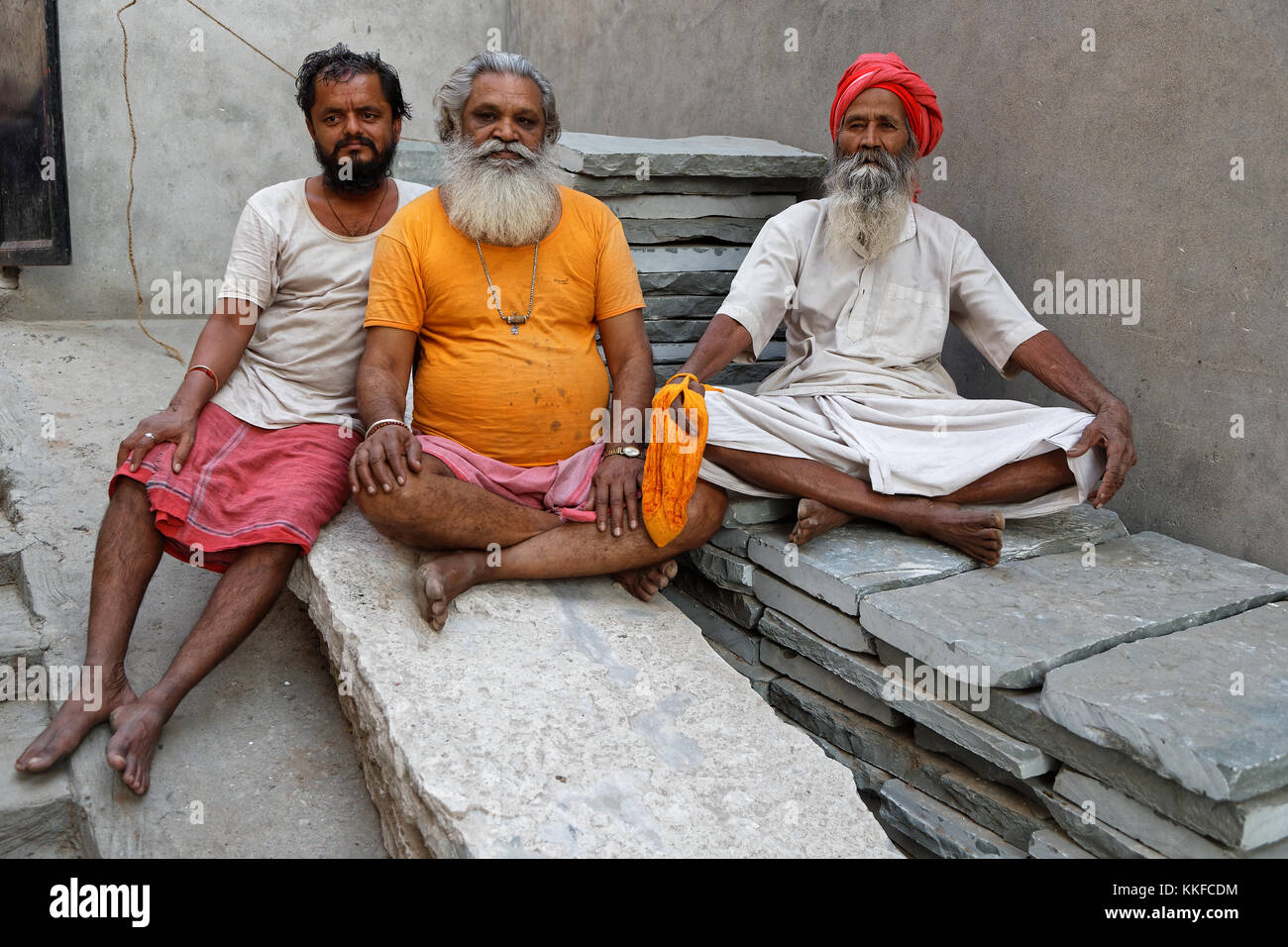 JAIPUR, INDE, le 27 octobre 2017 : Portrait de Sadhus. Un sadhu est un ascète religieux mendiants, ou n'importe quelle sainte personne dans l'Hindouisme et le jaïnisme qui a ren Banque D'Images