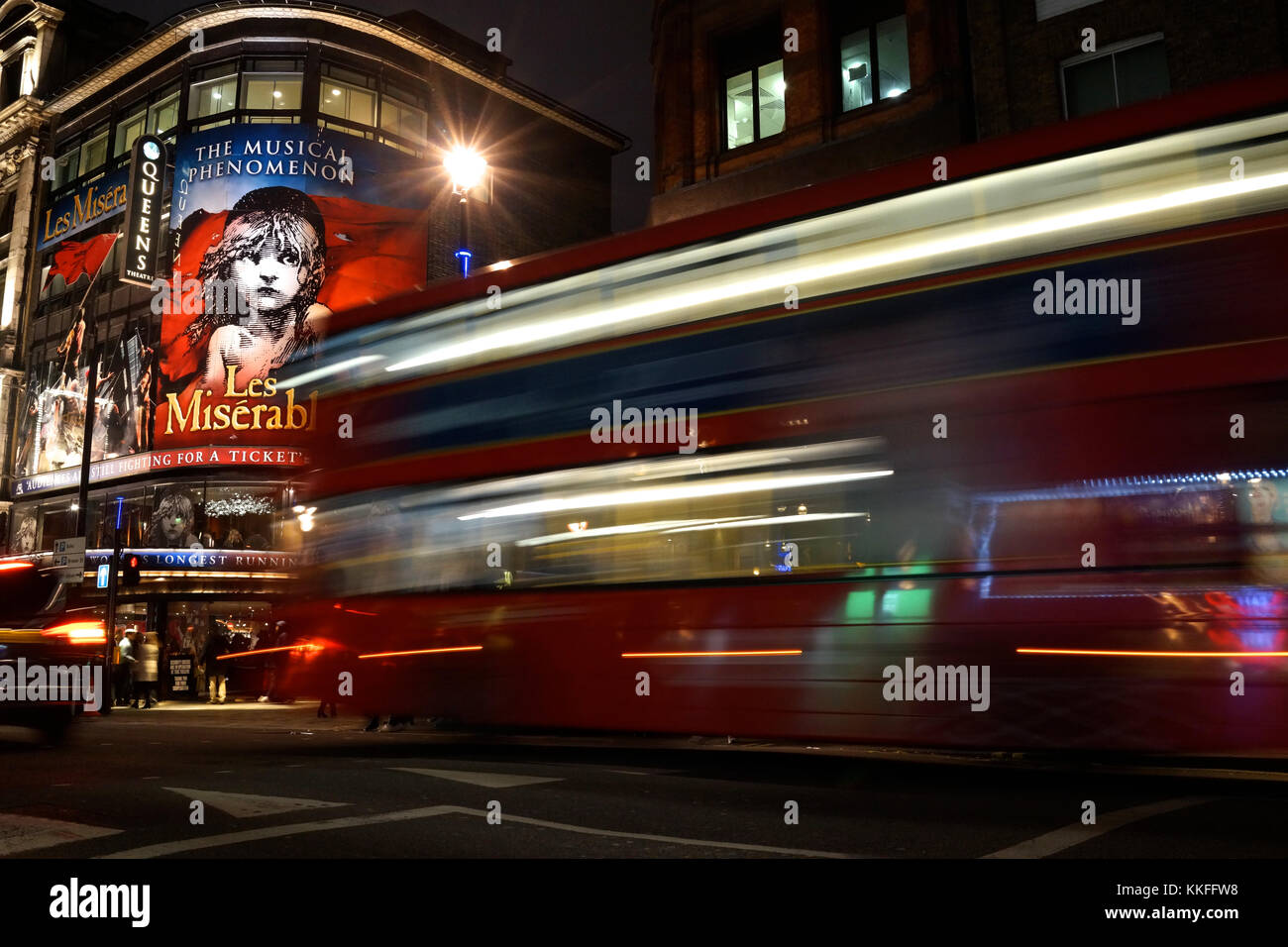Les Miserables au Queen's Theatre dans le West End de Londres (Shaftesbury Avenue) Banque D'Images