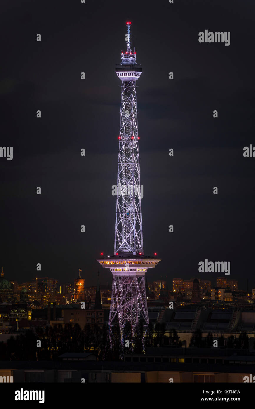 Illuminé Funkturm Berlin, Allemagne Banque D'Images