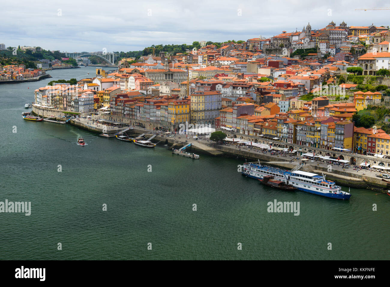 Vieille ville de Ribeira, à Porto, Portugal Banque D'Images
