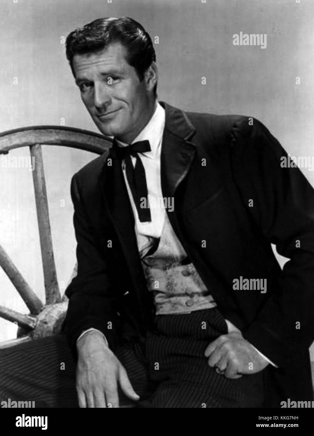 Une photographie promotionnelle de Hugh O'Brian dépeignant le légendaire homme de loi Wyatt Earp dans la série télévisée de 1959 'la vie et la légende de Wyatt Earp'. Banque D'Images