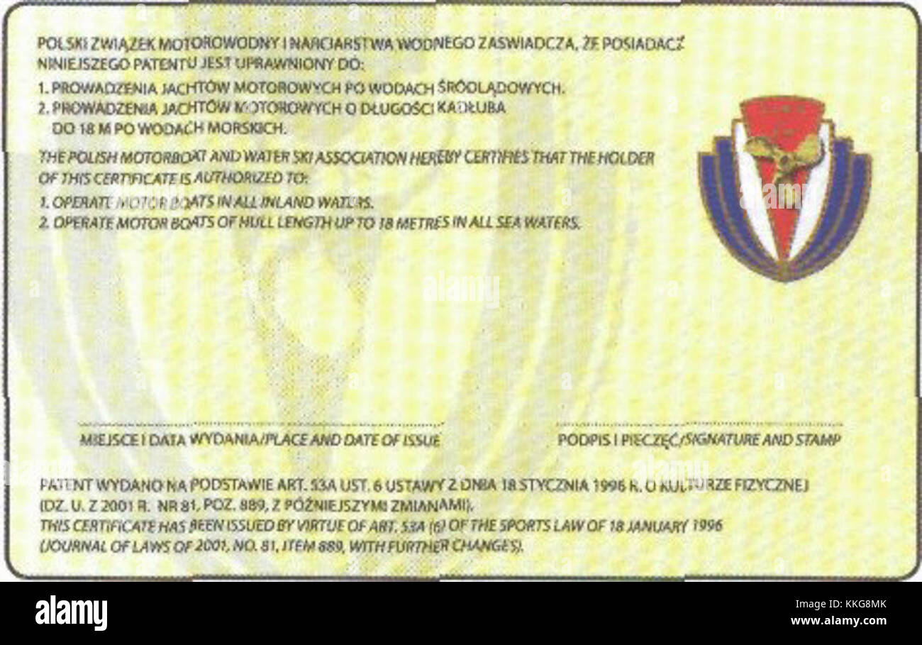 WZ morski sternik motorowodny b désigne un rôle ou un poste maritime précis, impliquant probablement un capitaine ou un officier maritime. Ce rôle joue un rôle important dans la navigation et la navigation de plaisance sur l'eau. Banque D'Images