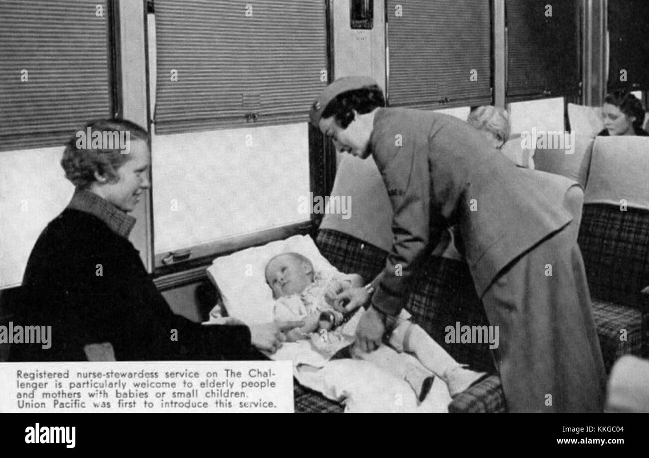 Cette image ou référence peut représenter une infirmière ou une hôtesse de l'air associée à l'Union Pacific Railroad, potentiellement dans le contexte de voyages à l'époque où les trains Challenger étaient en service, soulignant le rôle des préposés pendant les trajets en train. Banque D'Images