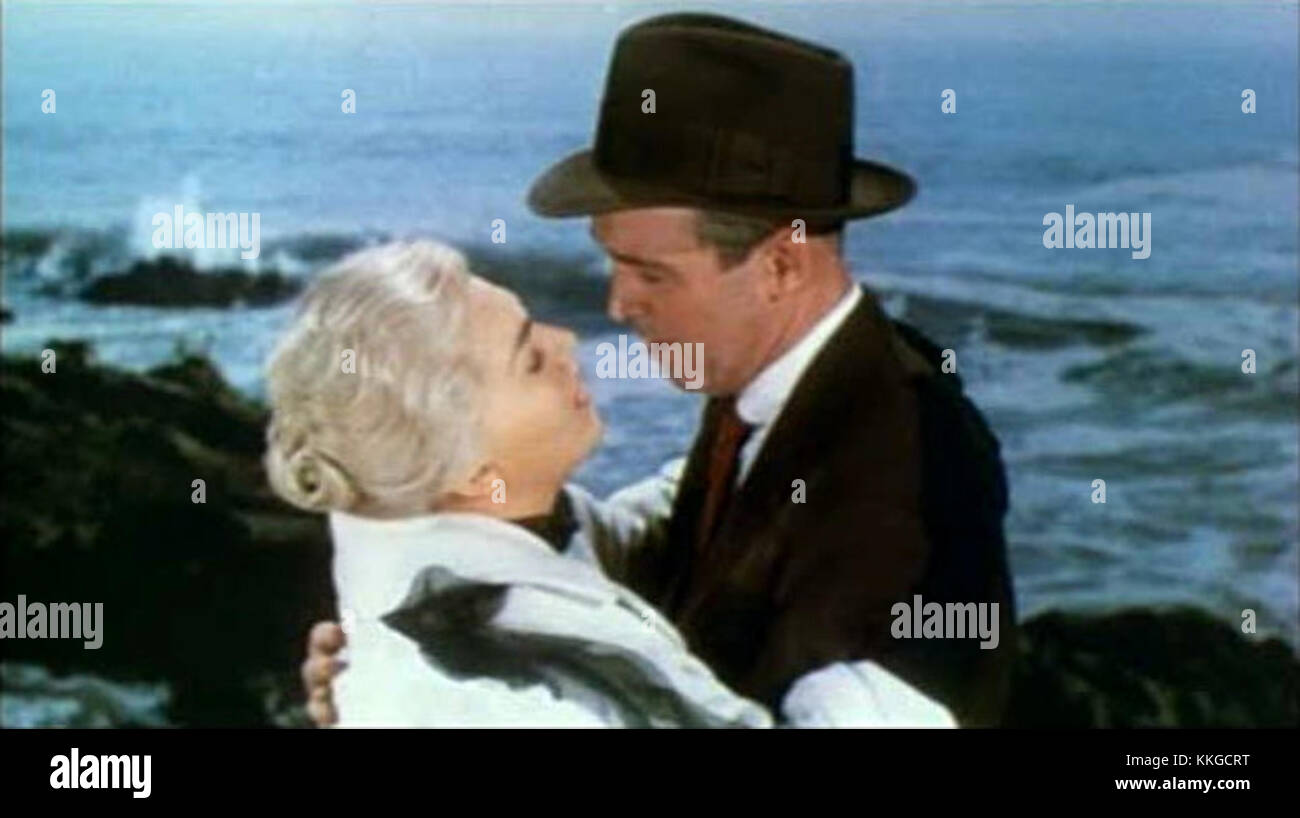 La bande-annonce du film *Vertigo* d'Alfred Hitchcock, sorti en 1958, présente au public les thèmes suspendus du thriller psychologique. L'exploration de l'obsession, de la mémoire et de la peur dans le film est illustrée dans les moments dramatiques de la bande-annonce. Banque D'Images