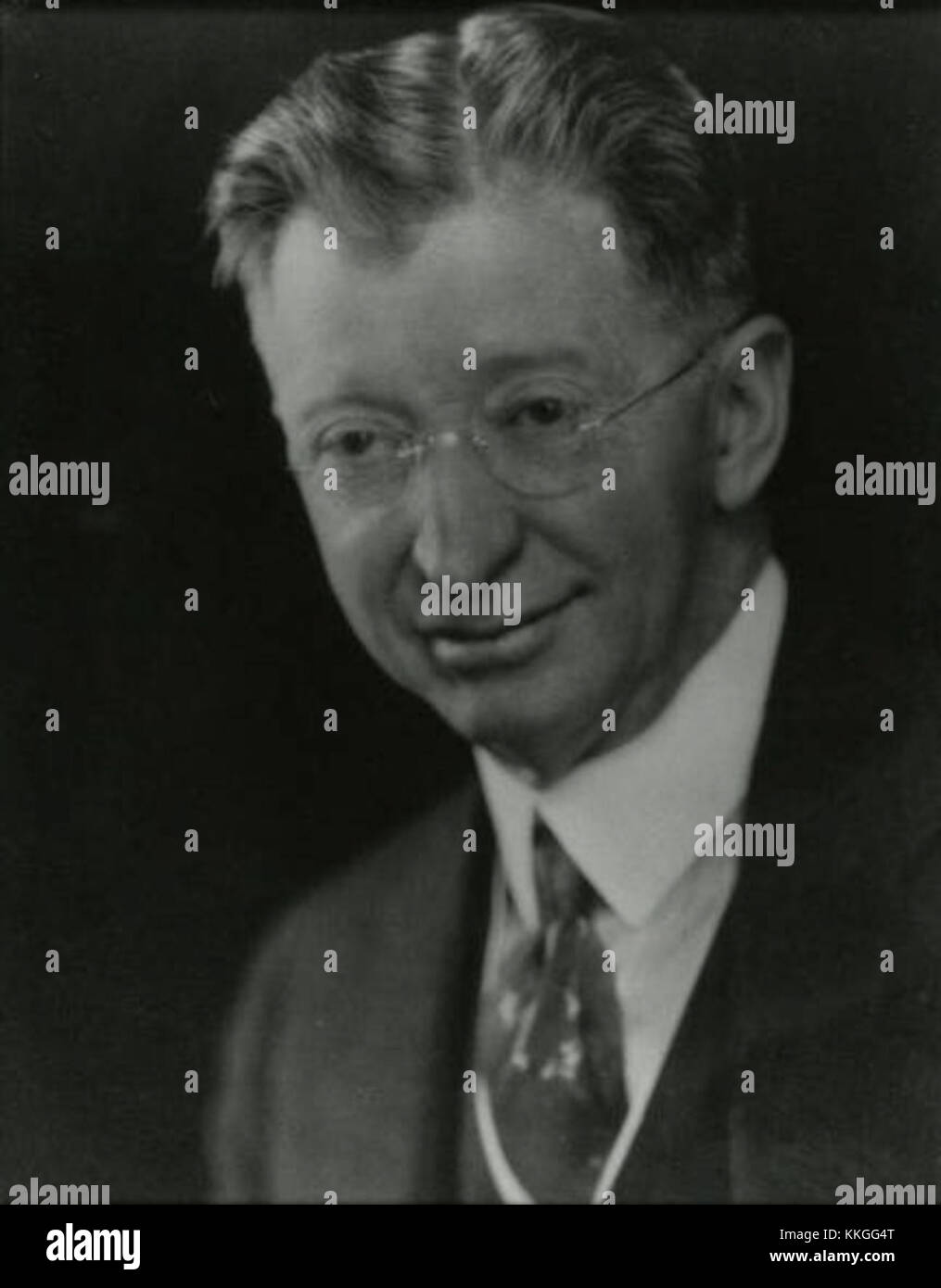 Simon Strause Baker était un homme d'affaires et entrepreneur américain actif au milieu du XIXe siècle. Ses contributions aux affaires et à l'industrie au cours de cette période ont contribué à façonner l'économie américaine. Banque D'Images