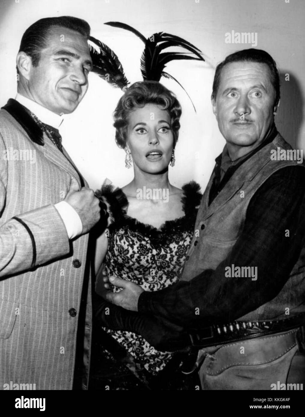 Eric Fleming Lola Albright Allyn Joslyn Rawhide 1964 Photo Stock Alamy