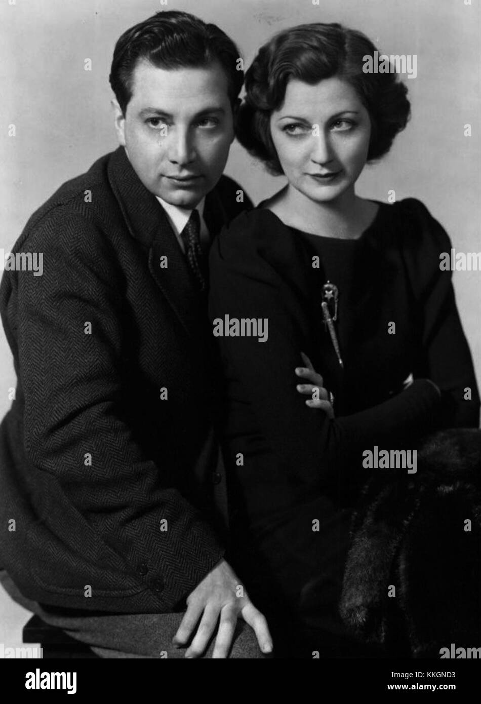 Luther Adler et Stella Adler étaient des acteurs renommés dans les années 1930 Connus pour leurs contributions au théâtre, en particulier dans le domaine de la technique d'acteur, ils ont joué un rôle important dans le façonnement du théâtre américain. Banque D'Images