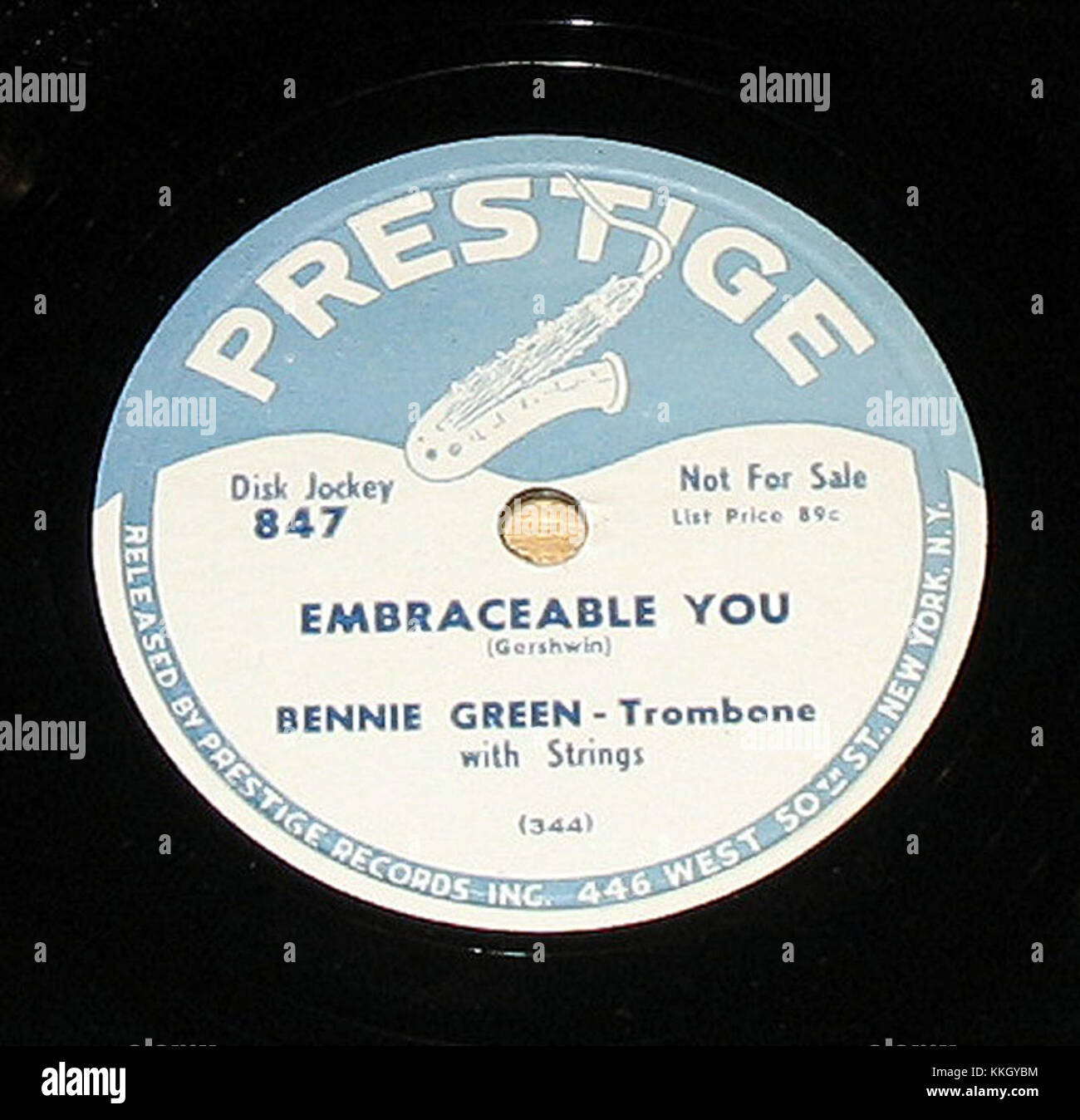 La chanson Embraceable You, popularisée par Bennie Green, est une composition jazz classique qui est devenue un standard dans le genre. Le rendu de Green ajoute un élément de laiton distinctif à la mélodie intemporelle. Banque D'Images
