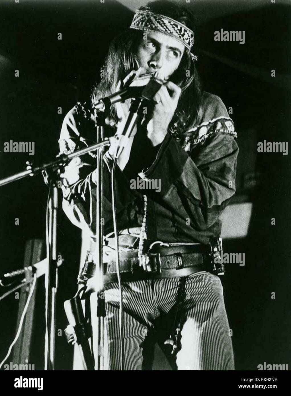 John Mayall, un musicien de blues britannique pionnier, figure dans cette image de 1970, connu pour son rôle influent dans le mouvement blues rock et son travail avec les Bluesbreakers. Banque D'Images