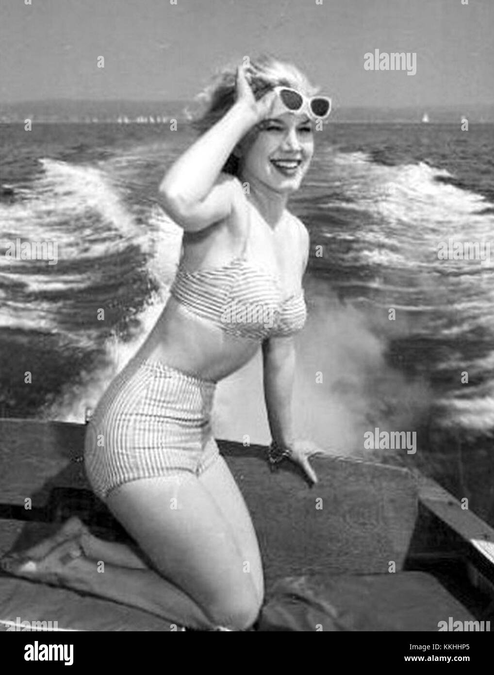 En 1958, Marian Stafford a organisé une chasse au trésor qui a captivé les participants avec ses indices et ses défis engageants. L’événement, connu pour sa créativité et son implication communautaire, demeure un élément mémorable de l’histoire locale. Banque D'Images