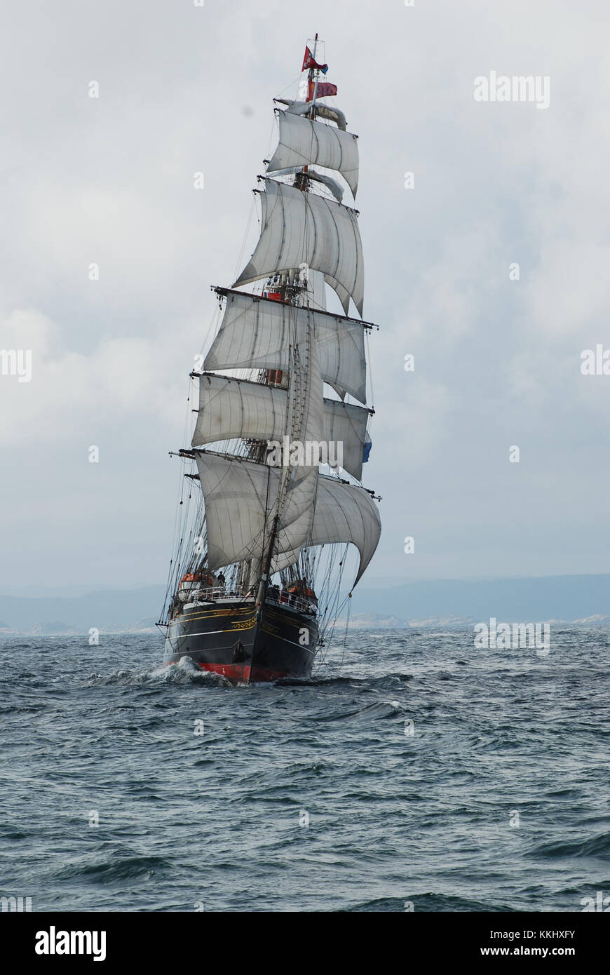 Le STAD Amsterdam est un grand voilier néerlandais qui sert à la fois de navire d'entraînement maritime et de symbole de l'histoire maritime néerlandaise. Il présente des techniques avancées de construction navale et joue un rôle clé dans l'enseignement maritime. Banque D'Images