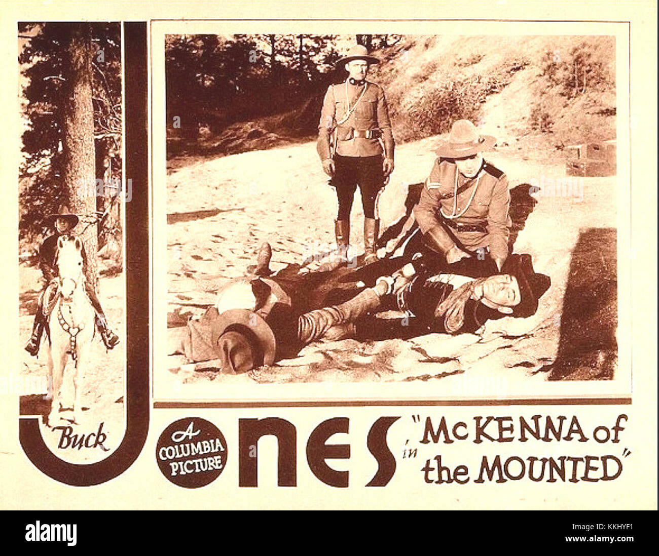 Cette carte de lobby du film des années 1950 *McKenna of the Mounted* présente des scènes du film bourré d'action. Il s’agit d’une pièce promotionnelle reflétant le genre du film et mettant en évidence les moments clés du film. Banque D'Images