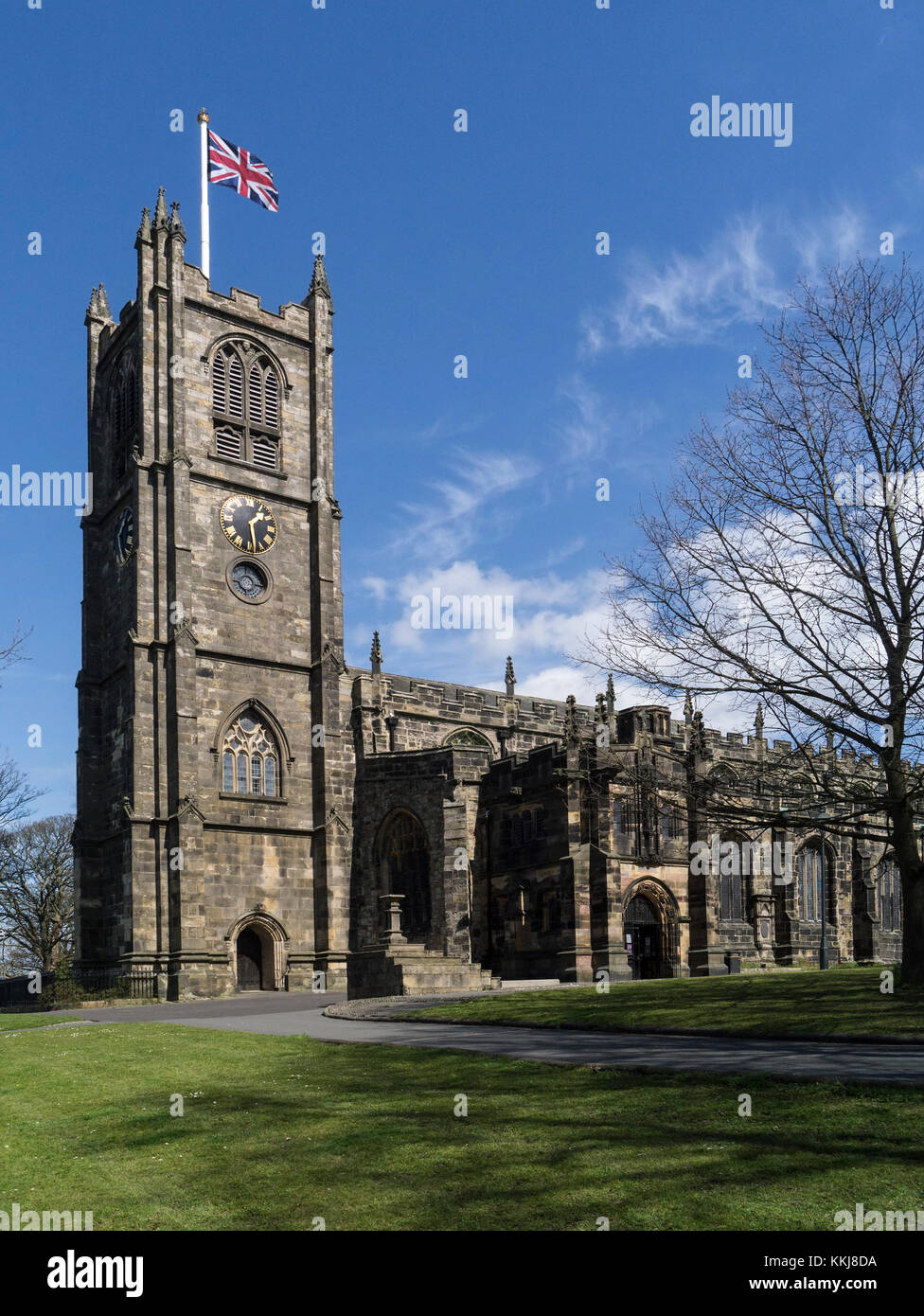 Lancaster Priory, anciennement de l'église St Mary, est l'église paroissiale de la ville de Lancaster dans le Lancashire, Angleterre. Il est situé près de Château de Lancaster Banque D'Images
