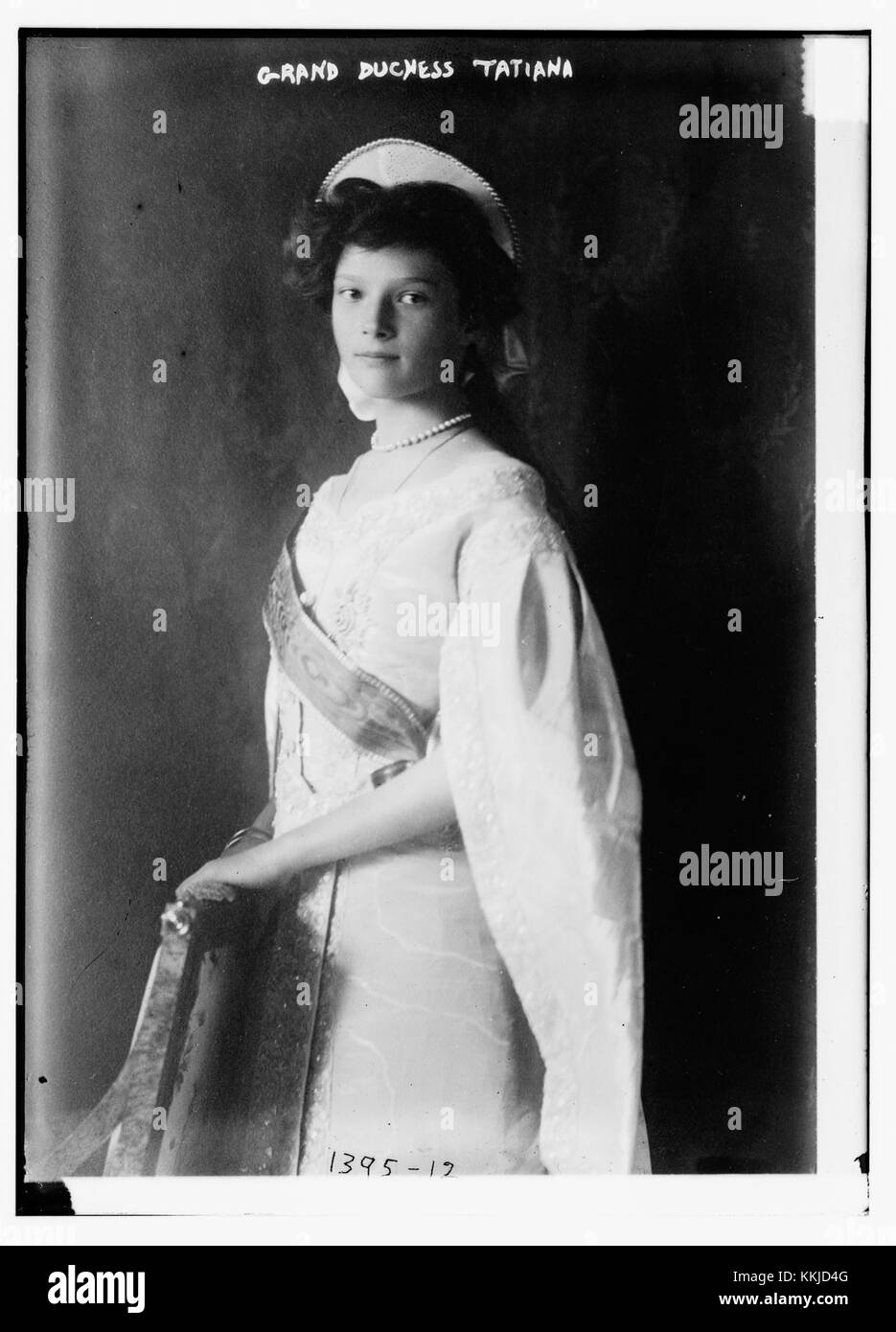 Grand duchesse Tatiana Nikolaevna de Russie (1897-1918) en robe de cour en 1910. Grande duchesse Tatiana en robe de cour 1910 Banque D'Images