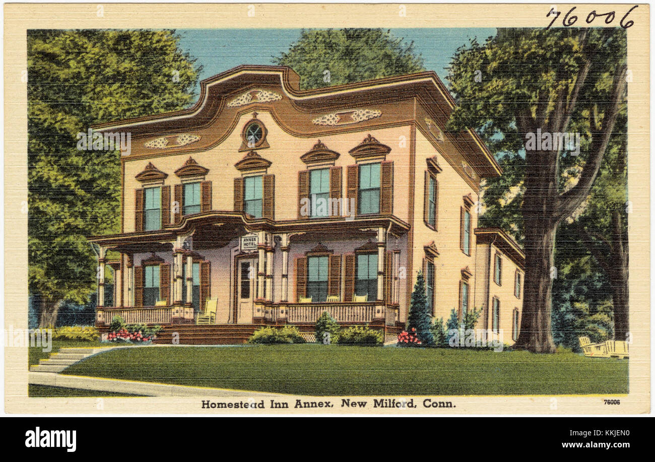 Le Homestead Inn Annex est un bâtiment historique situé à New Milford, Connecticut, offrant un aperçu du style architectural de la région et offrant un hébergement pour les visiteurs. L'auberge a longtemps été une structure notable dans la ville. Banque D'Images